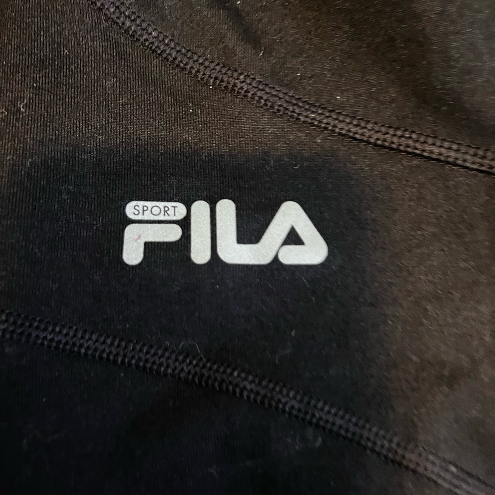 Sporty FILA Sport NWT Black X-Large Women Quarter-Zip Pullover Media Pocket - Picture 3 of 10
